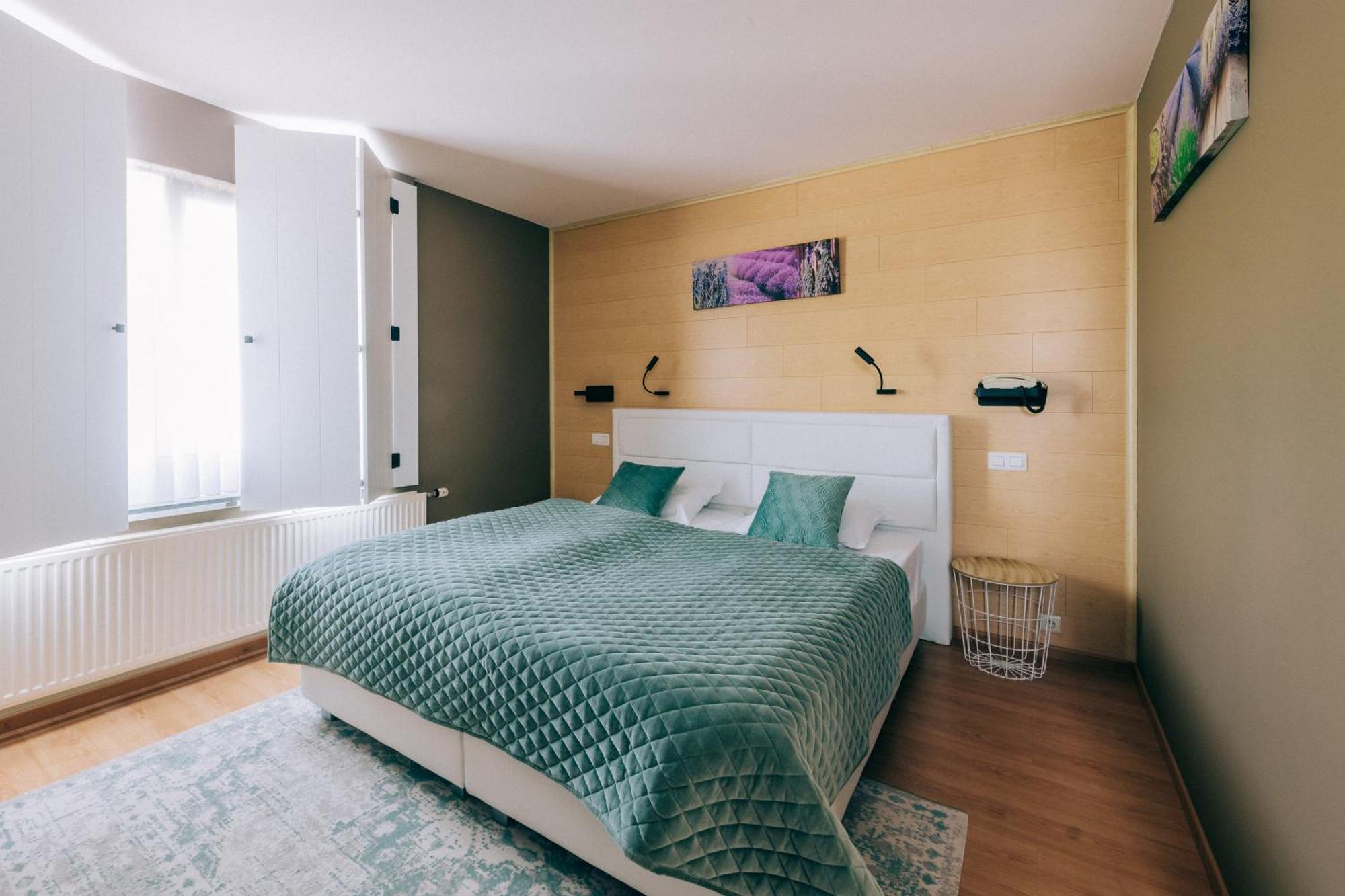 Hotel De Kalvaar Ninove Luaran gambar
